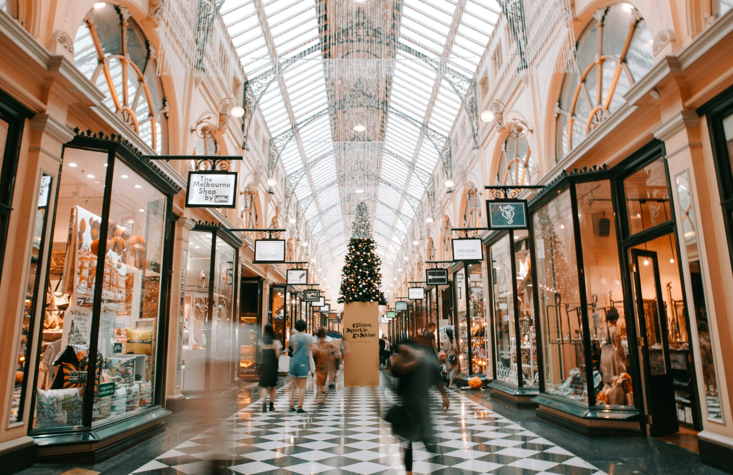 Why Main-Road-Facing Commercial Shops Can Be Advantageous for Retail Businesses